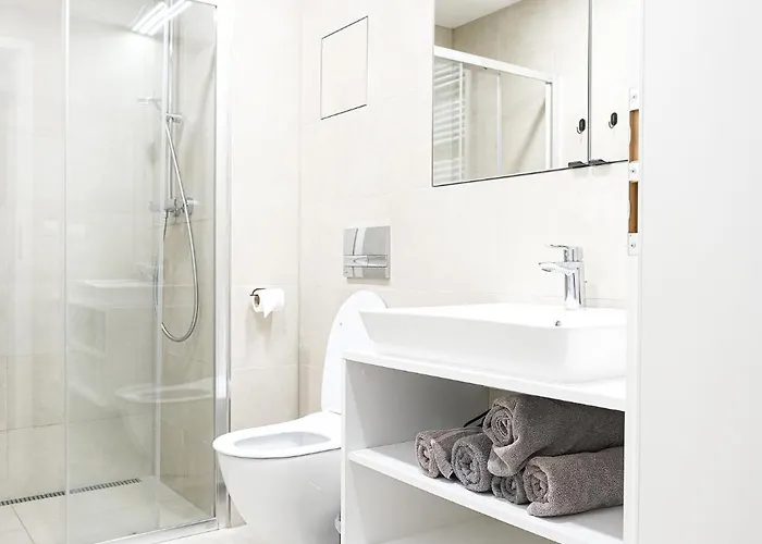 Rentero Michelska Scandinavian Quiet Apartment, *